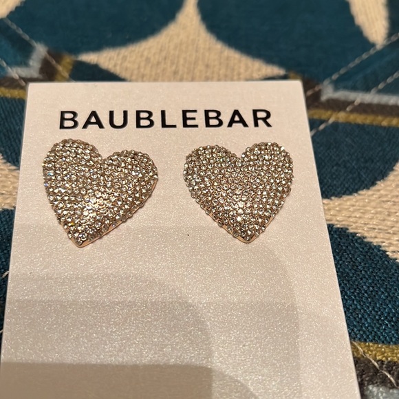 Earrings heart - Picture 2 of 5